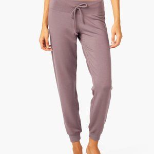 Beyond Yoga Cozy Fleece™ Lounge Around Midi Jogger NWT